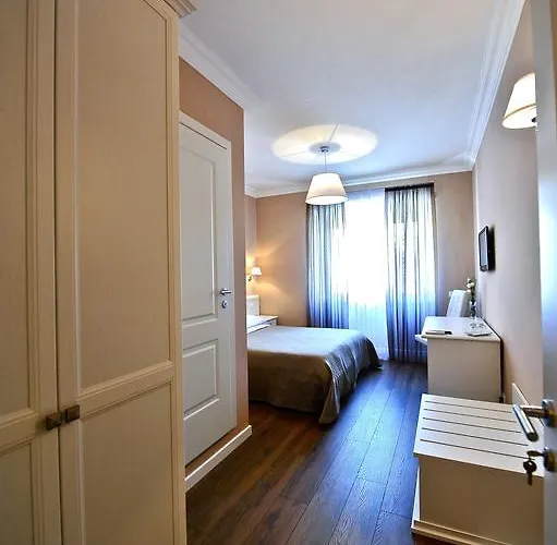 Rim Rooms 3* Rome