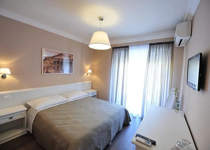 Rim Rooms